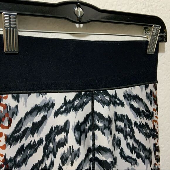 Ultracor snow cat leggings NWT size XS - Picture 6 of 11